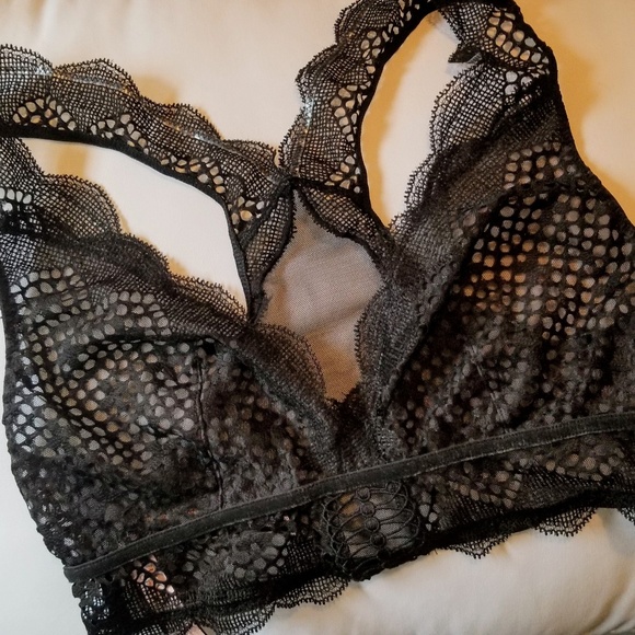 Victoria's Secret Other - Victoria's Secret Bra Bralette Size Small NWT